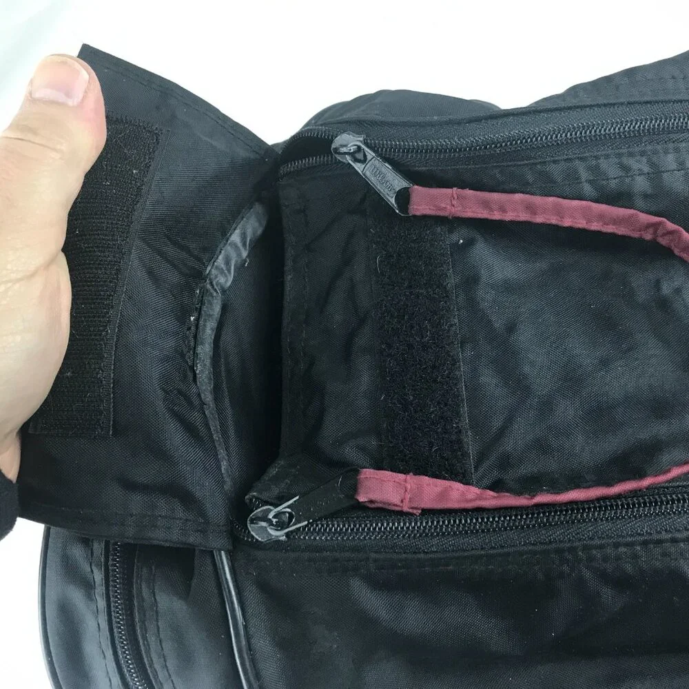 Wilson Unisex Duffle Bag Black/Maroon Nylon‎ Sports Shoulder Strap Zipper Pocket